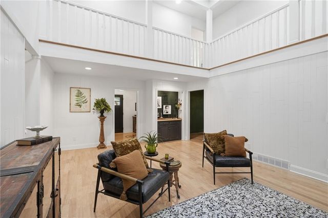 12000 Aberdeen Street, Leawood, KS 66209