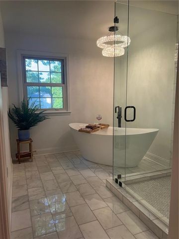 12000 Aberdeen Street, Leawood, KS 66209