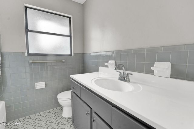 21 3rd Court, Panama City, FL 32404