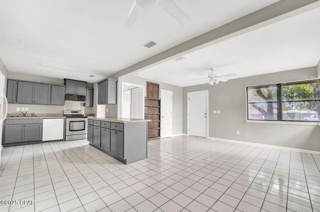 21 3rd Court, Panama City, FL 32404