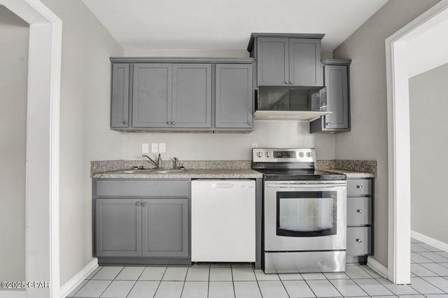 21 3rd Court, Panama City, FL 32404