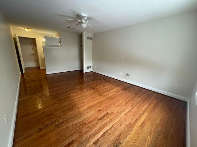 467 Erlanger Road, 1-5; 7-14, Erlanger, KY 41018