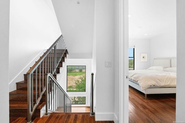 318 W Grayson St Unit 404, San Antonio, TX 78212