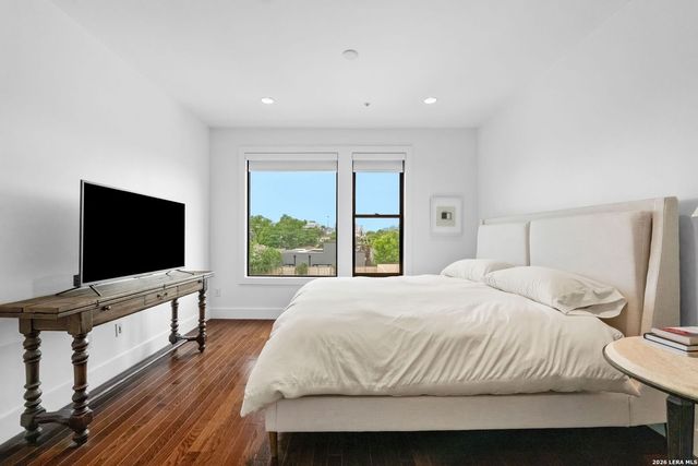 318 W Grayson St Unit 404, San Antonio, TX 78212