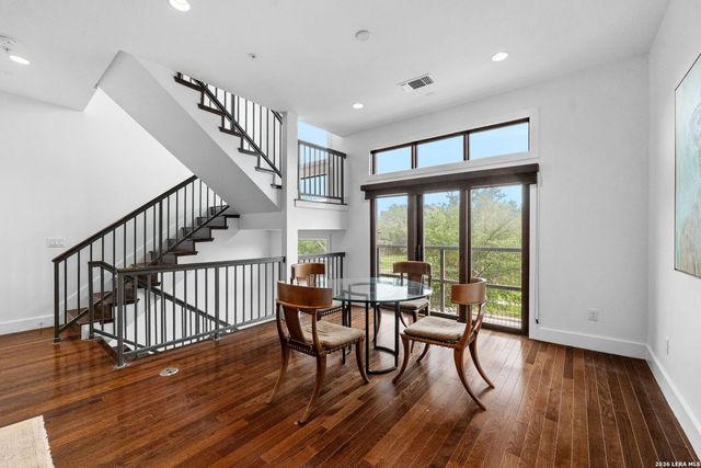 318 W Grayson St Unit 404, San Antonio, TX 78212