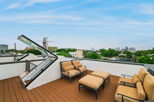 318 W Grayson St Unit 404, San Antonio, TX 78212