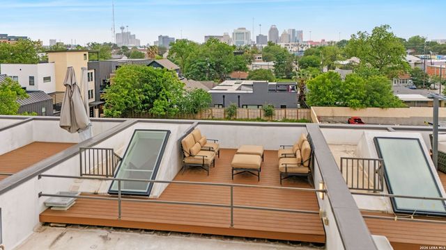 318 W Grayson St Unit 404, San Antonio, TX 78212