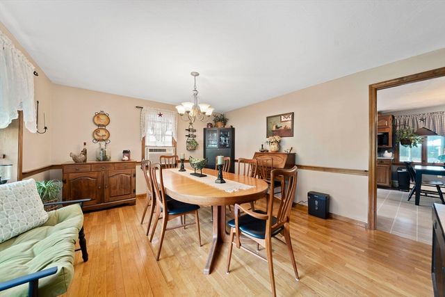 11 Leonard St, Carver, MA 02330
