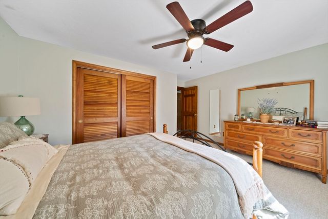 11 Leonard St, Carver, MA 02330