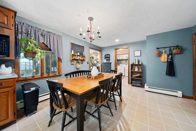 11 Leonard St, Carver, MA 02330