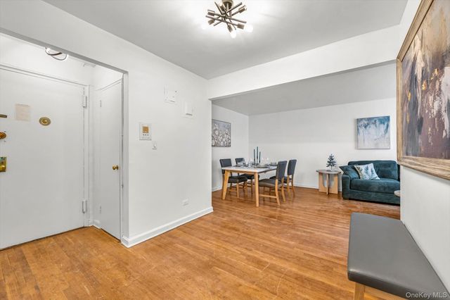 4225 80th Street 3D, Elmhurst, NY 11373