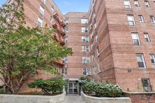 4225 80th Street 3D, Elmhurst, NY 11373