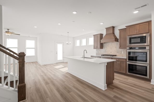 293 Johnnys Place, Mount Juliet, TN 37122