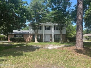 903 Westwood Street, Pascagoula, MS 39567