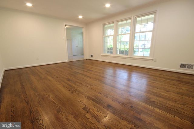 9536 WHETSTONE DR, Montgomery Village, MD 20886