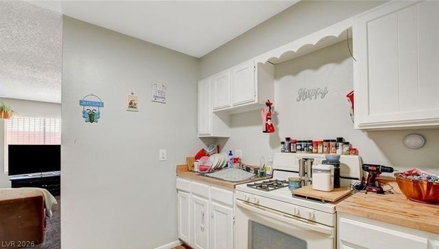 3934 Torsby Place, Las Vegas, NV 89119