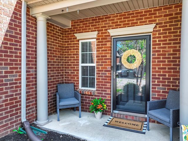 1320 Crown Point Pl, Nashville, TN 37211