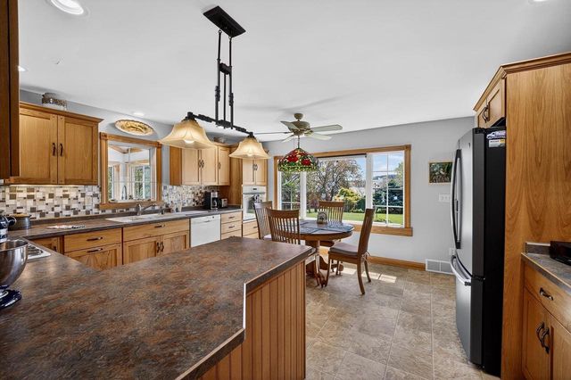 2273 Sugar River Road, Verona, WI 53593