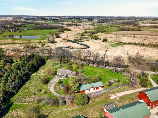 2273 Sugar River Road, Verona, WI 53593