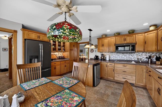 2273 Sugar River Road, Verona, WI 53593