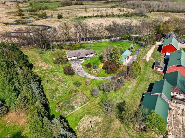 2273 Sugar River Road, Verona, WI 53593