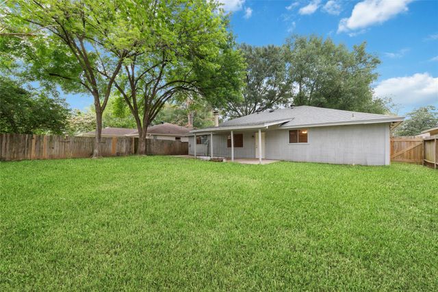5023 Monteith Drive, Spring, TX 77373