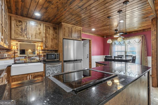 429 Red Oak Court, Monroe, GA 30655