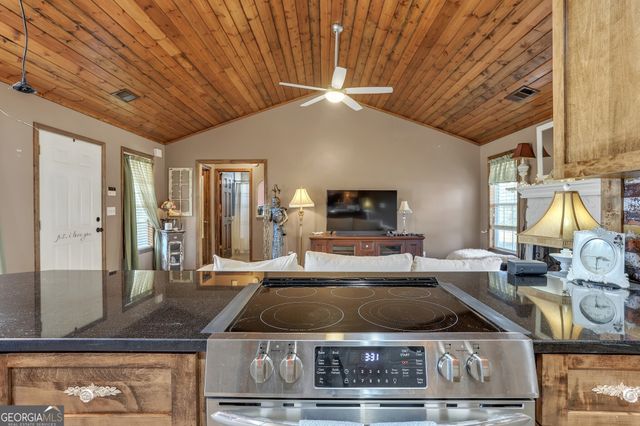 429 Red Oak Court, Monroe, GA 30655