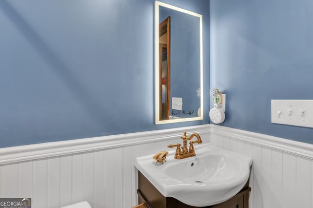 429 Red Oak Court, Monroe, GA 30655