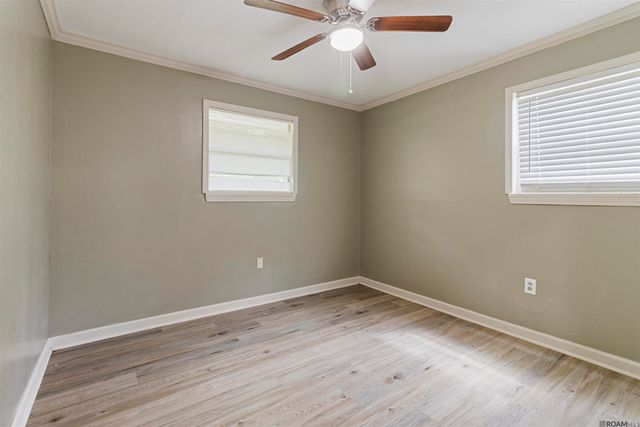 7040 Ruston Dr, Baker, LA 70714