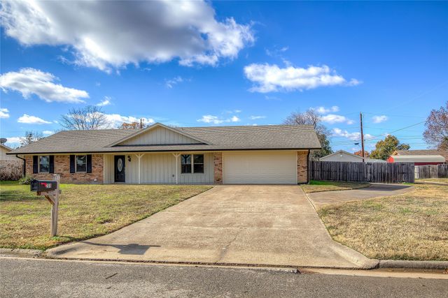 209 Myndi Circle, Sulphur Springs, TX 75482