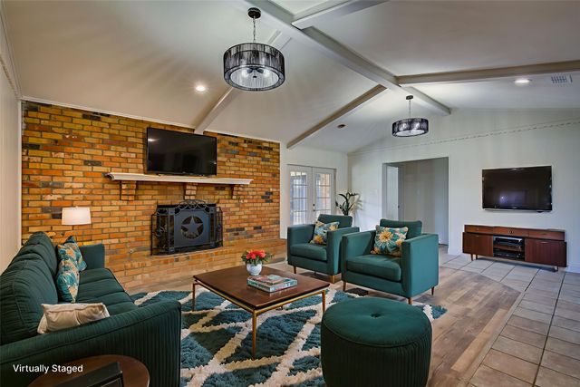 209 Myndi Circle, Sulphur Springs, TX 75482