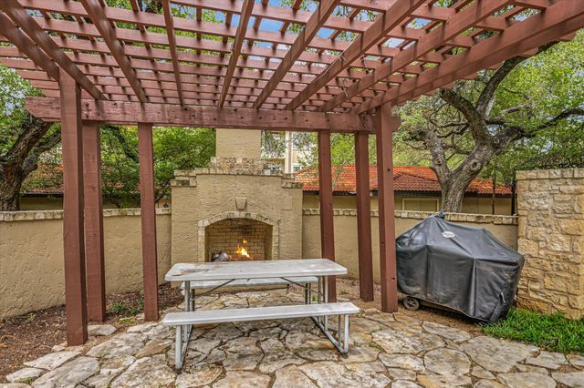 9525 N Capital of TX Highway 321, Austin, TX 78759