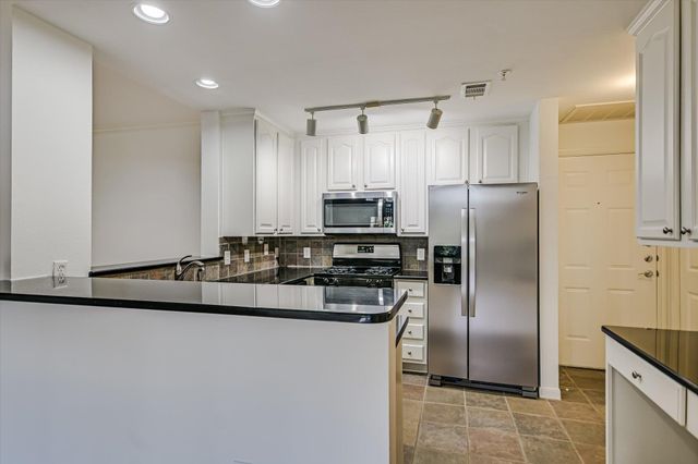 9525 N Capital of TX Highway 321, Austin, TX 78759