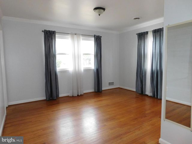 8428 AUBREY DR, Manassas, VA 20111