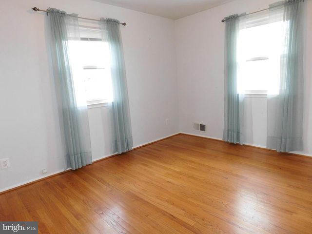 8428 AUBREY DR, Manassas, VA 20111