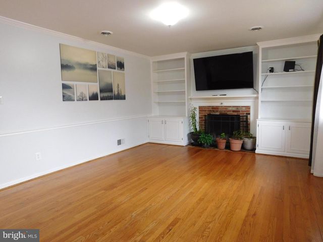 8428 AUBREY DR, Manassas, VA 20111