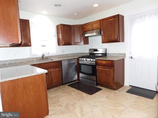 8428 AUBREY DR, Manassas, VA 20111