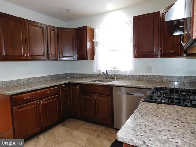 8428 AUBREY DR, Manassas, VA 20111