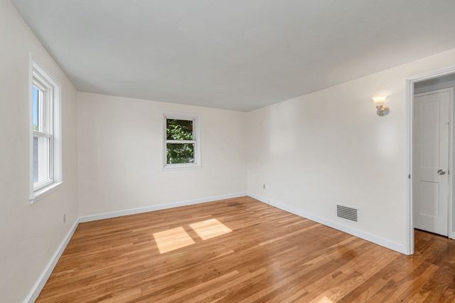 15 Regent Rd, Malden, MA 02148