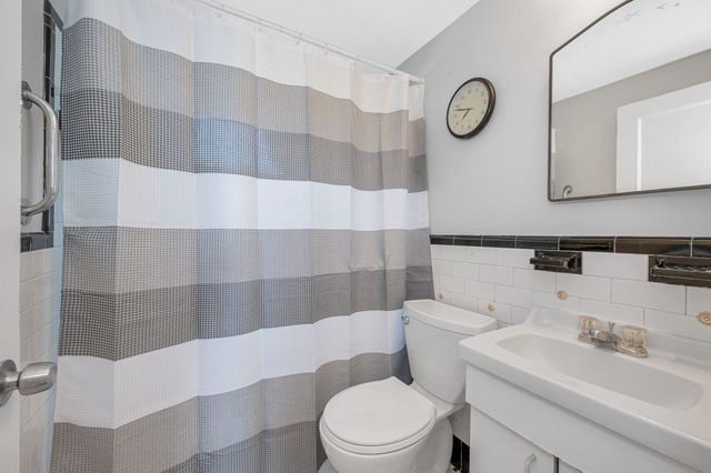 15 Regent Rd, Malden, MA 02148