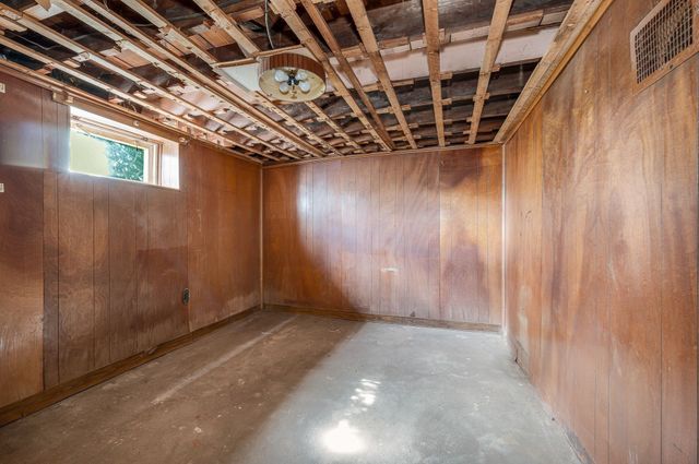 15 Regent Rd, Malden, MA 02148
