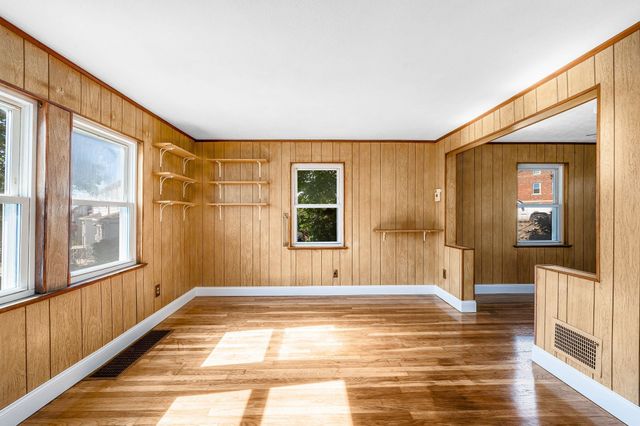 15 Regent Rd, Malden, MA 02148