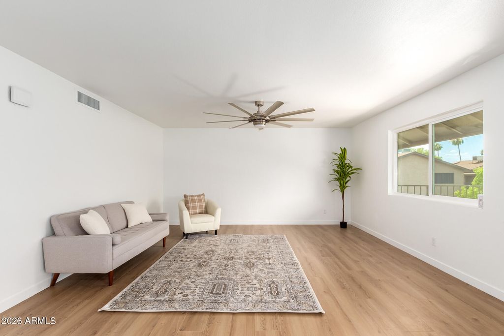 Image 5 of property listing at 1224 N 85TH Place, Scottsdale, AZ 85257