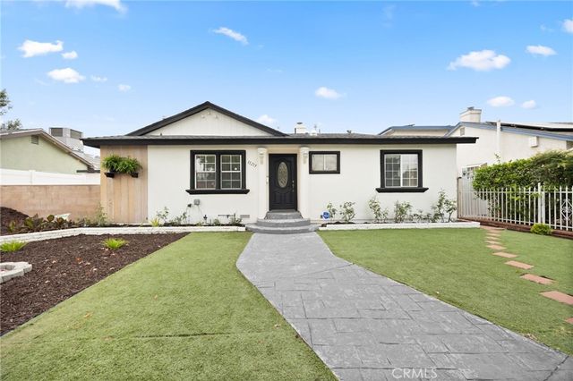 11213 Haskell Avenue, Granada Hills, CA 91344