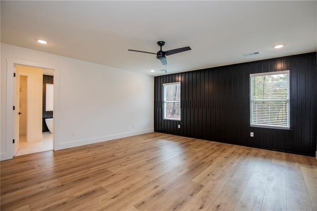 4 Francis Drive, Bella Vista, AR 72715