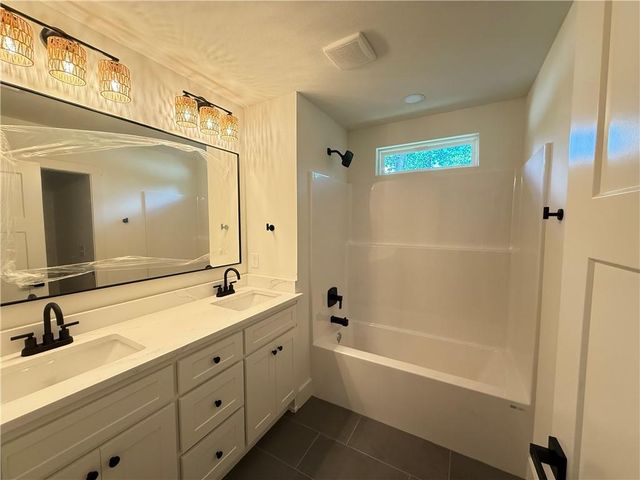 4 Francis Drive, Bella Vista, AR 72715