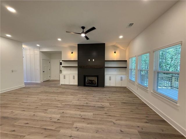 4 Francis Drive, Bella Vista, AR 72715