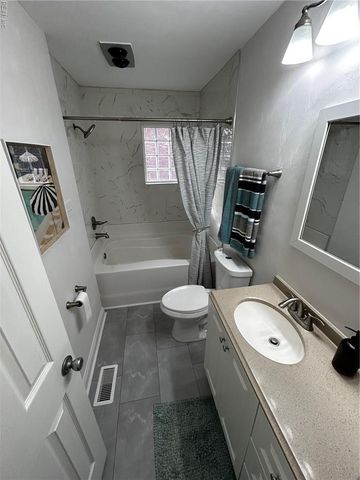 120 Causeway DR, Chesapeake, VA 23322