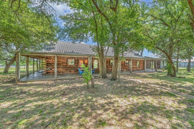 8606 Fm 219, Clifton, TX 76634